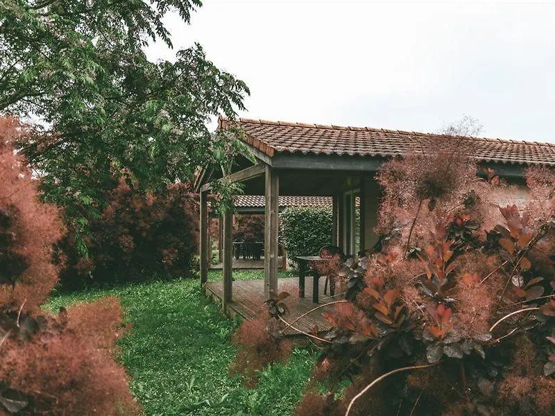 Terres De France - Les Hameaux Des Lacs Monclar-de-Quercy Vakantiepark